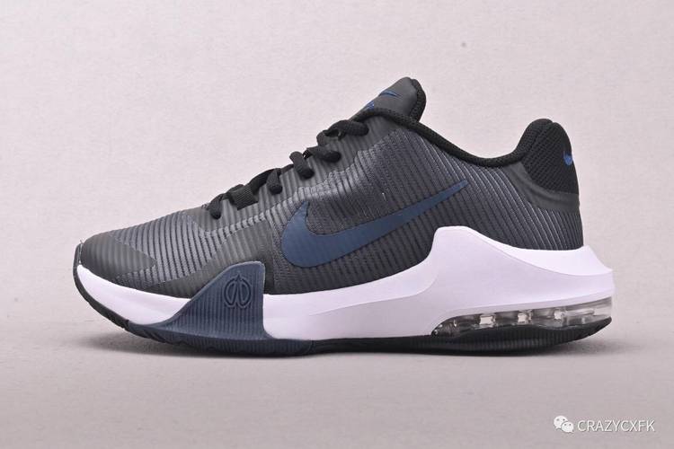 nike长跑鞋全掌气垫，nike的气垫跑鞋跑步怎么样。 nike长跑鞋全掌气垫，nike的气垫跑鞋跑步怎么样。 鞋厂大全