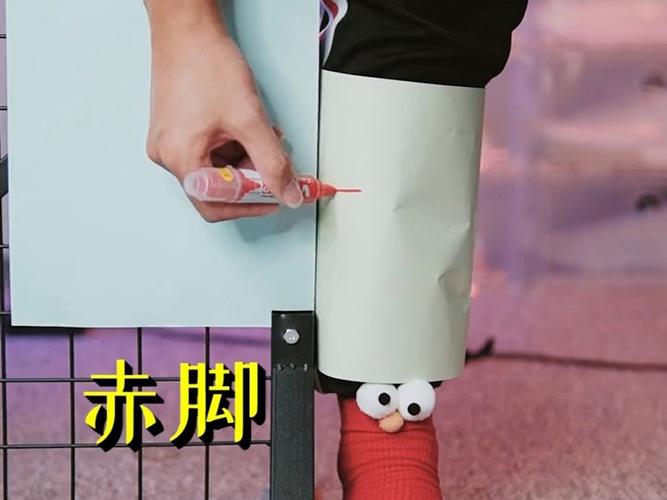 长跑鞋需要额外垫鞋垫嘛,鞋垫经常乱跑好尴尬教你一招不会跑的鞋垫。 鞋厂大全 长跑鞋需要额外垫鞋垫嘛,鞋垫经常乱跑好尴尬教你一招不会跑的鞋垫。 长跑鞋需要额外垫鞋垫嘛,鞋垫经常乱跑好尴尬教你一招不会跑的鞋垫。 鞋厂大全