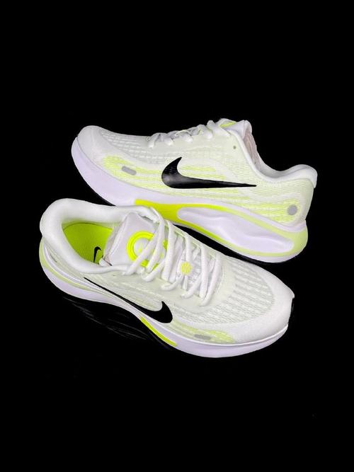 长跑跑鞋耐克推荐,nike长跑运动鞋推荐。 大精工智造 长跑跑鞋耐克推荐,nike长跑运动鞋推荐。 长跑跑鞋耐克推荐,nike长跑运动鞋推荐。 大精工智造